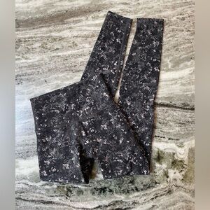 Lululemon Wunder Under HR Legging 28”